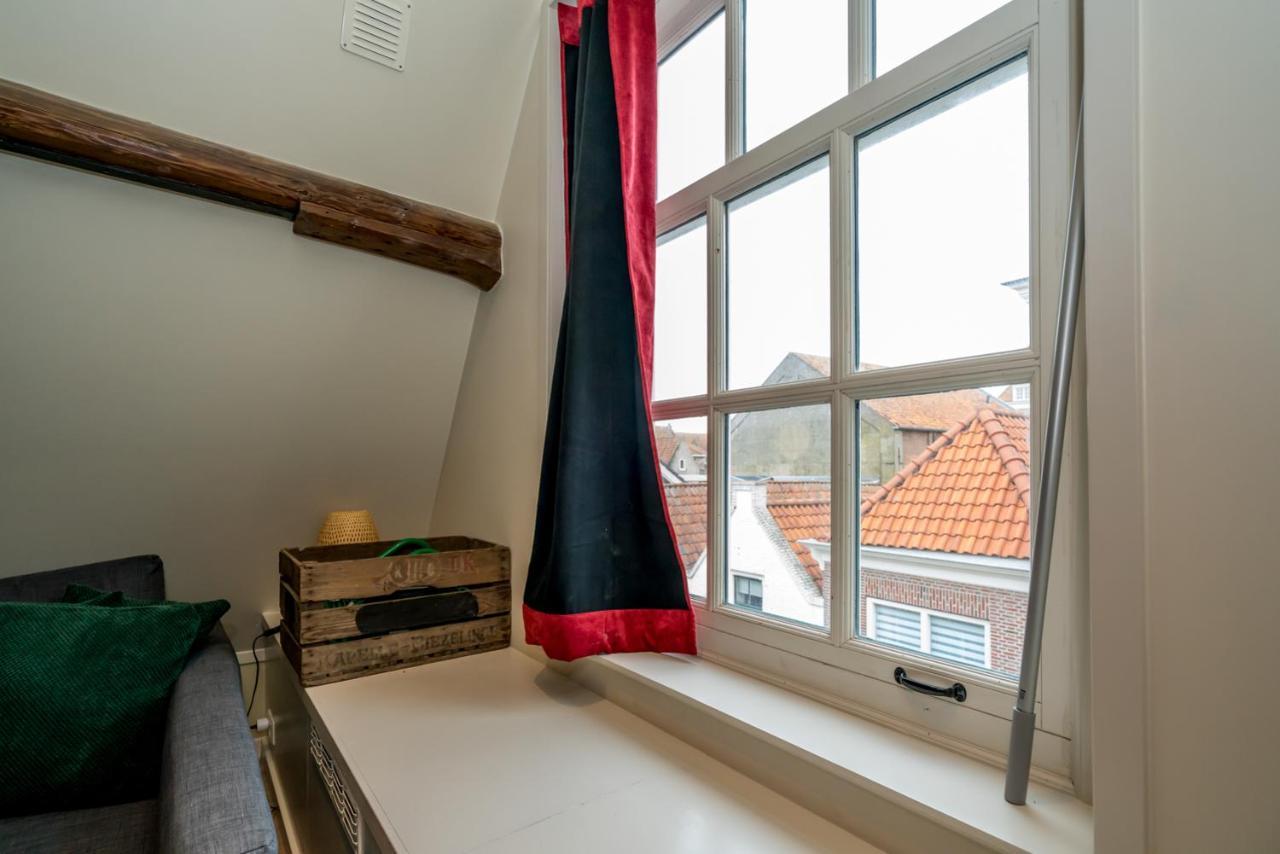 Pakhuis De Venkel - Zolder Studio Zierikzee Exterior photo